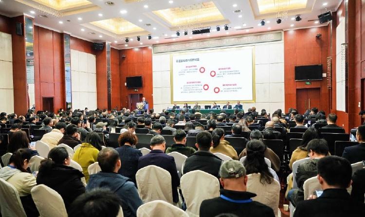 AI机器人模仿签名笔迹可以进行司法